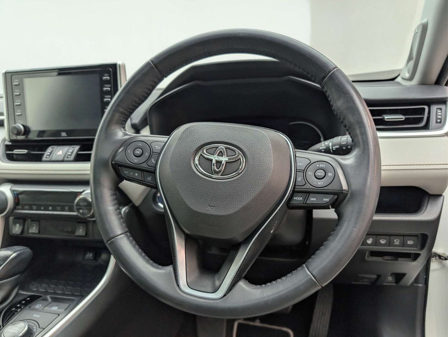 Used Toyota RAV4 2019 for sale - 77903017: Photo 26