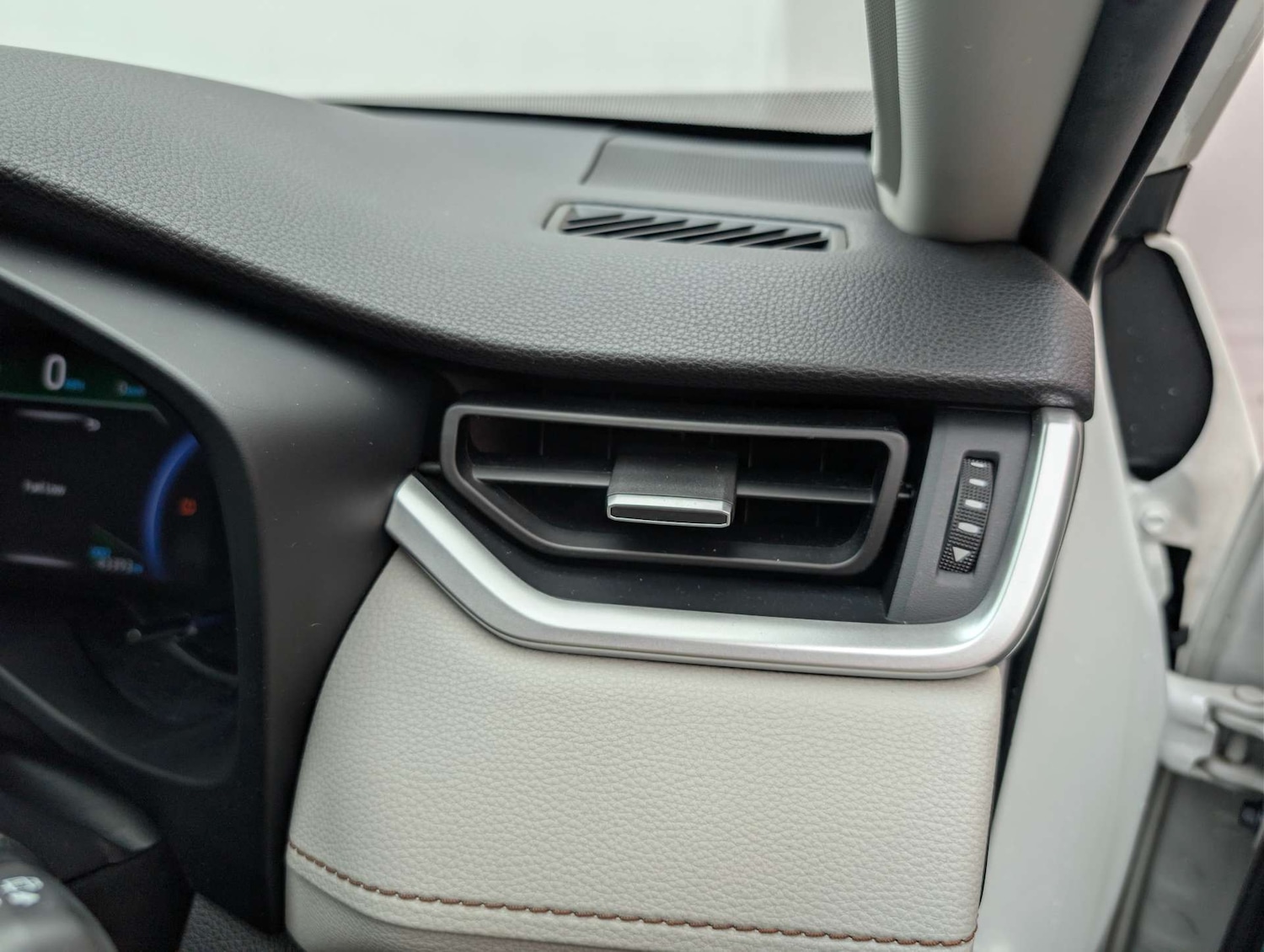 Used Toyota RAV4 2019 for sale - 77903017: Photo 27