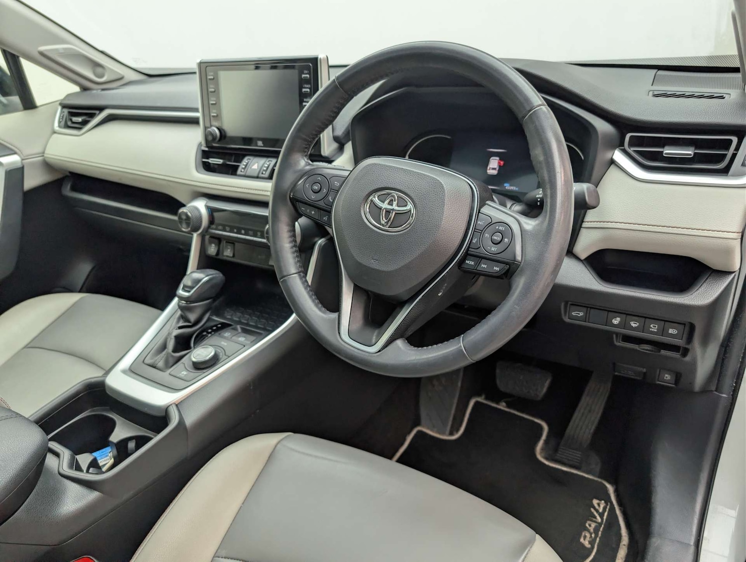 Used Toyota RAV4 2019 for sale - 77903017: Photo 29