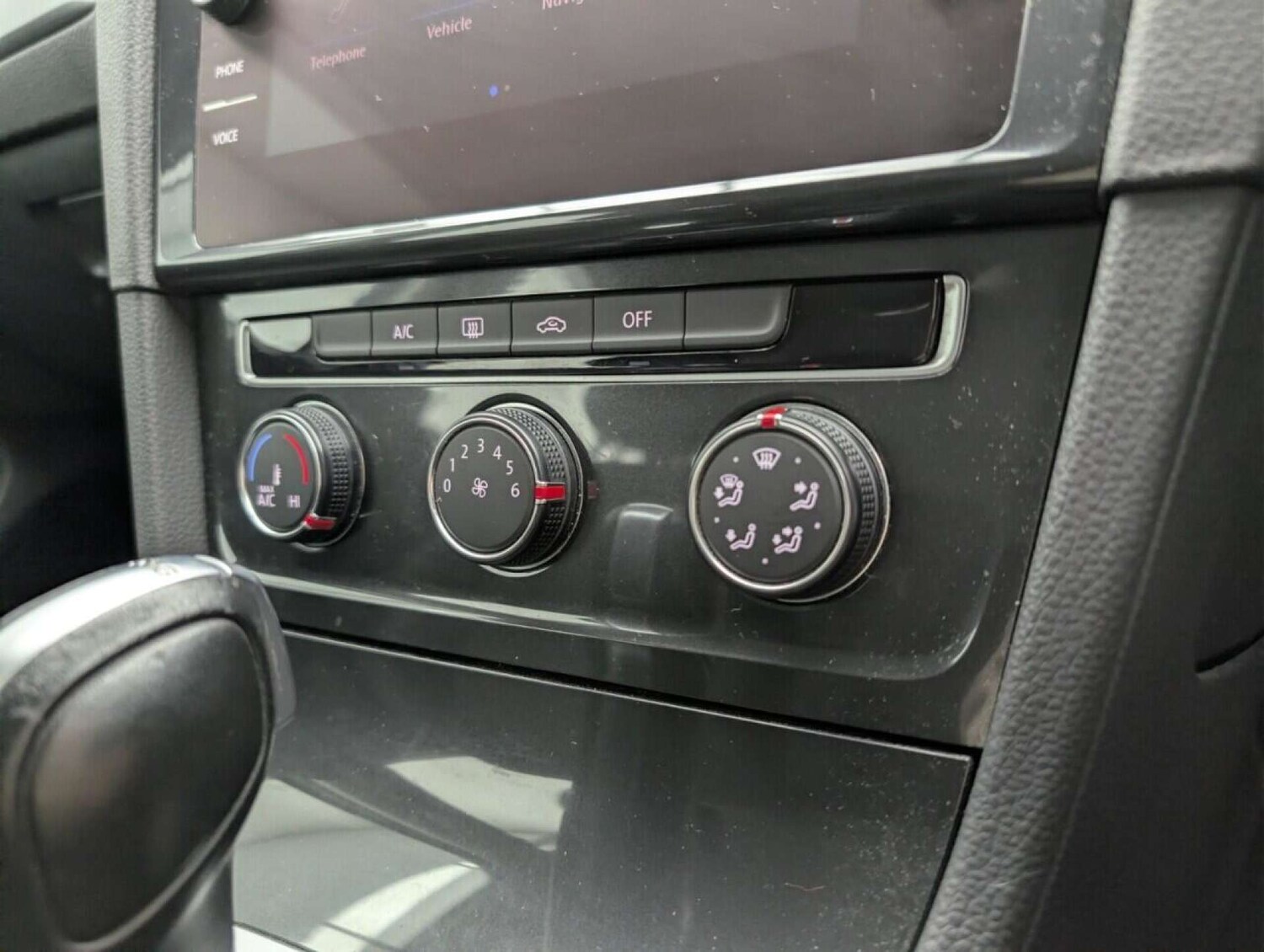 Used Volkswagen Golf 2018 for sale - 77714099: Photo 15