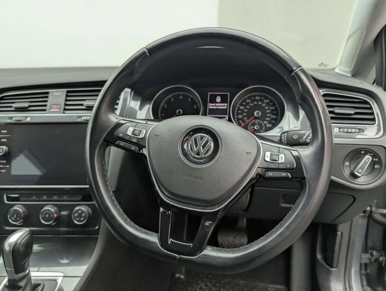 Used Volkswagen Golf 2018 for sale - 77714099: Photo 20