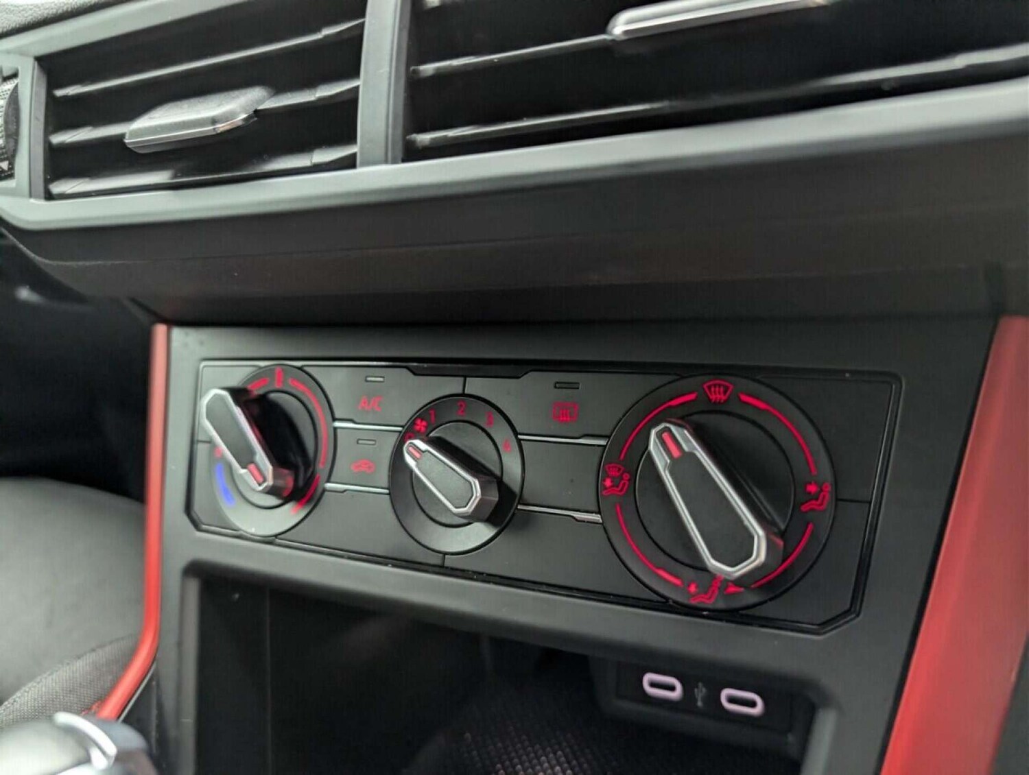 Used Volkswagen Polo 2021 for sale - 77714245: Photo 14