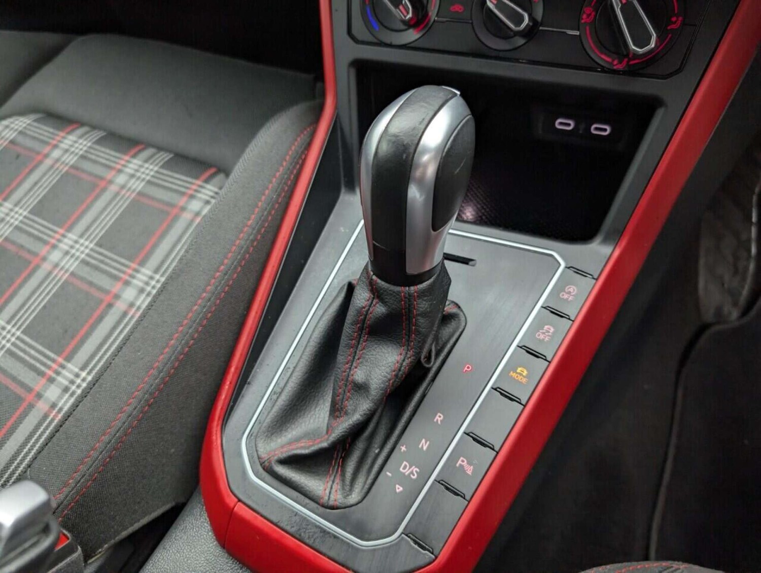 Used Volkswagen Polo 2021 for sale - 77714245: Photo 15