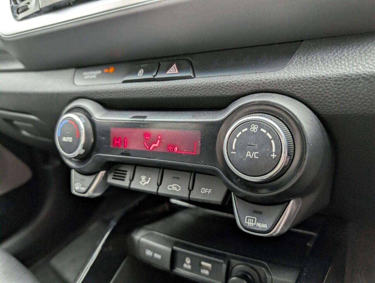 Used Kia Stonic 2019 for sale - 77074528: Photo 16