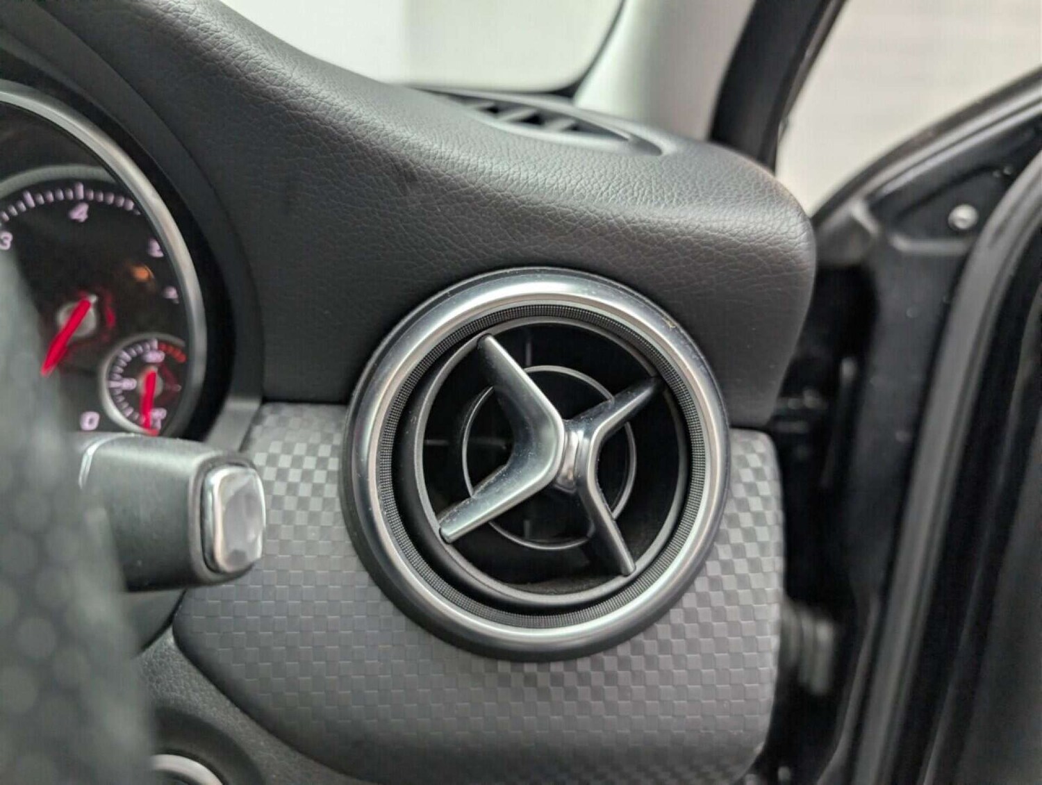 Used Mercedes-Benz A-Class 2016 for sale - 77714406: Photo 17