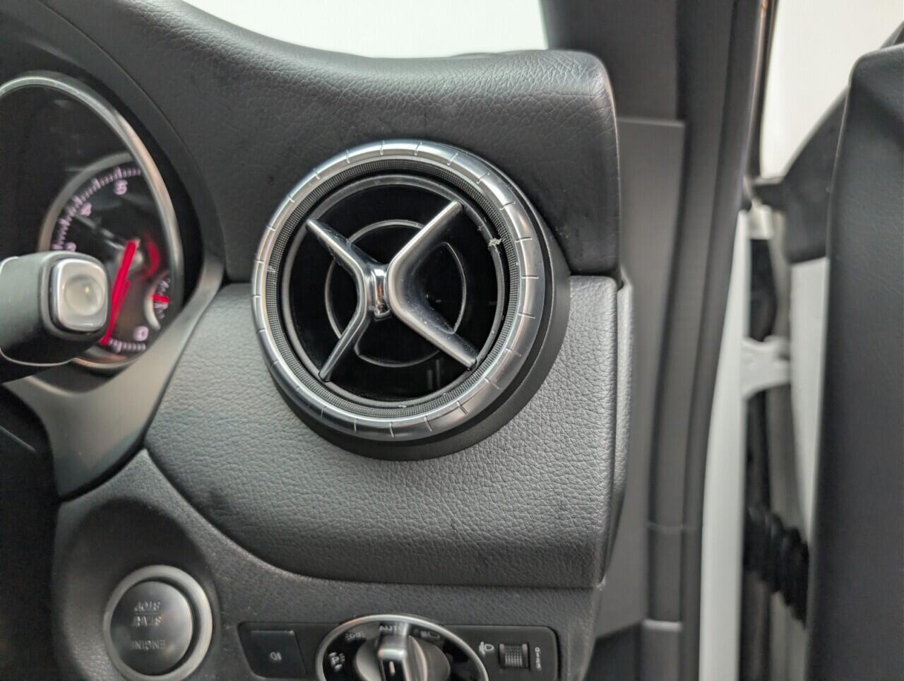 Used Mercedes-Benz CLA 2018 for sale - 77163646: Photo 19