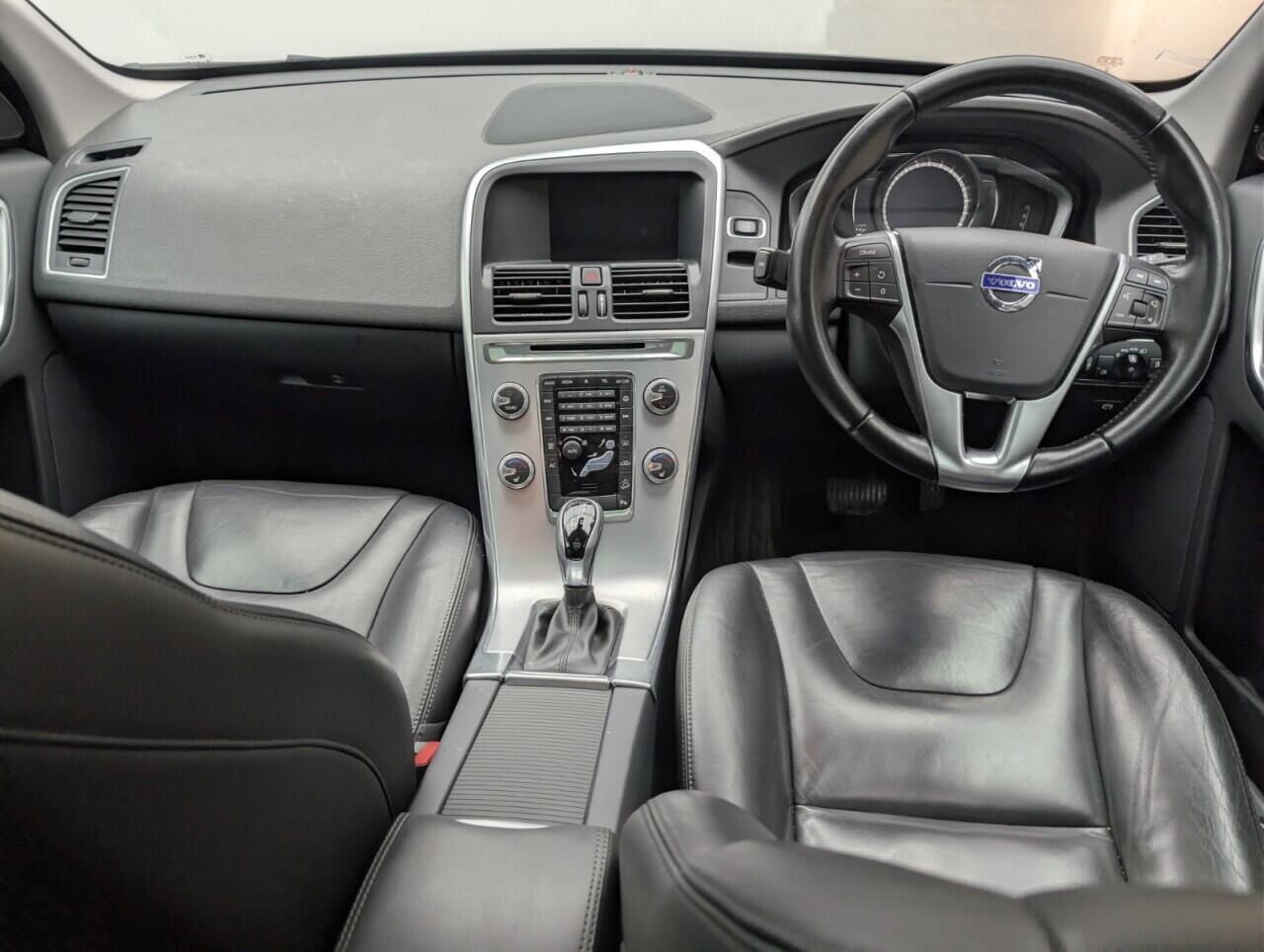 Used Volvo XC60 2017 for sale - 76743378: Photo 25