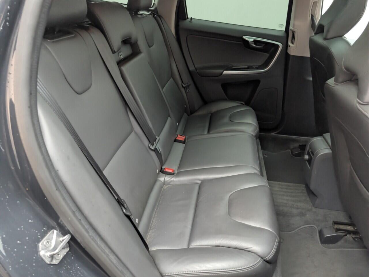 Used Volvo XC60 2017 for sale - 76743378: Photo 26