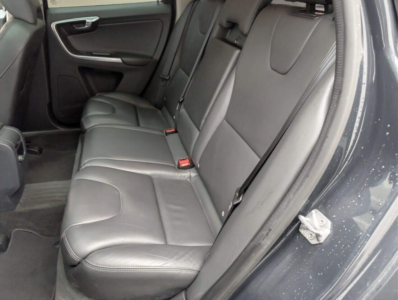 Used Volvo XC60 2017 for sale - 76743378: Photo 28