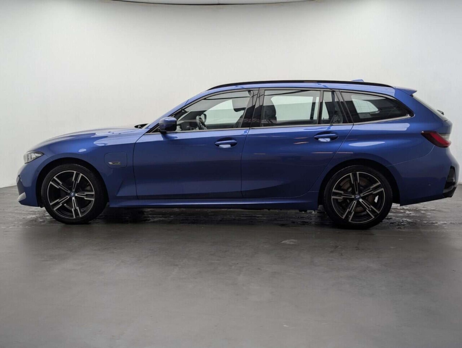 Used BMW 3 Series 2023 for sale - 77713053: Photo 5