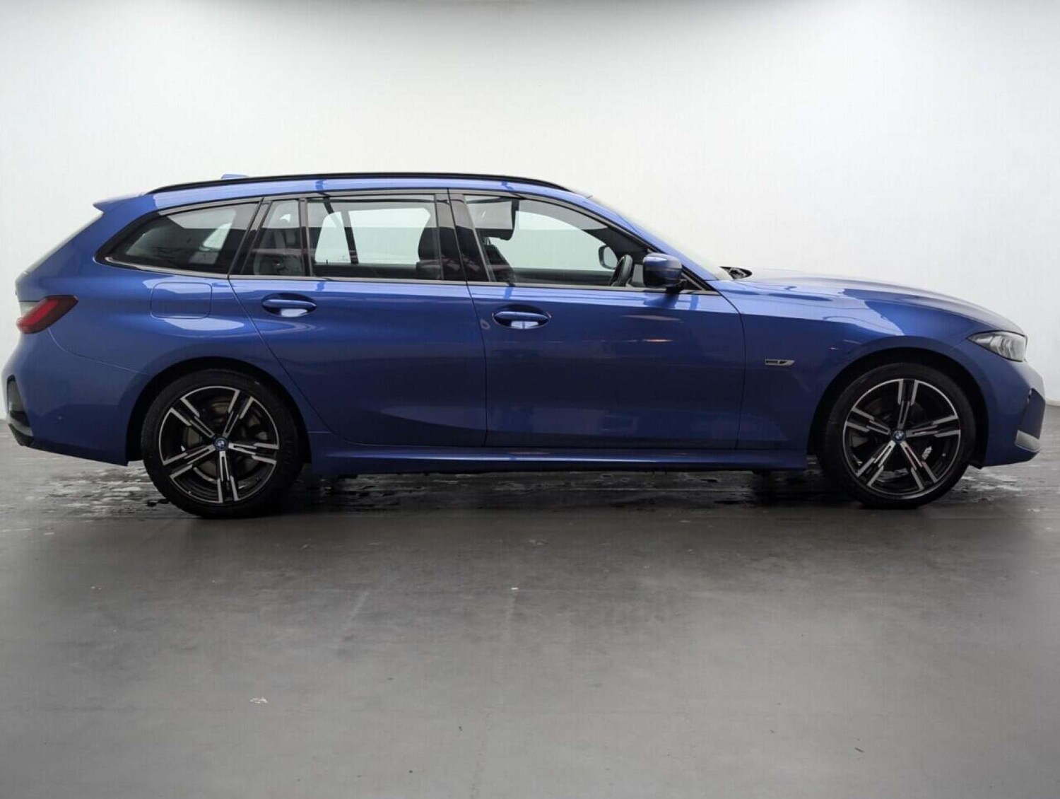 Used BMW 3 Series 2023 for sale - 77713053: Photo 9