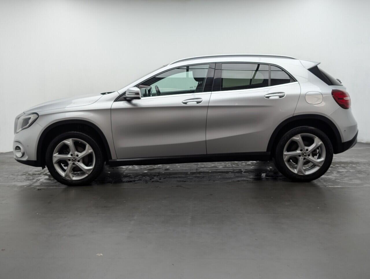 Used Mercedes-Benz GLA 2019 for sale - 77440463: Photo 5