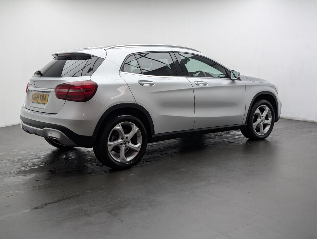 Used Mercedes-Benz GLA 2019 for sale - 77440463: Photo 8