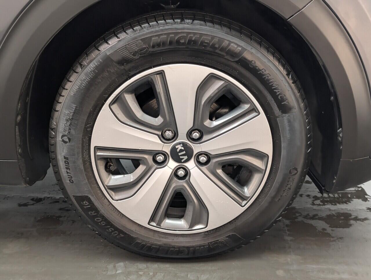 Used Kia Niro 2016 for sale - 76423140: Photo 10