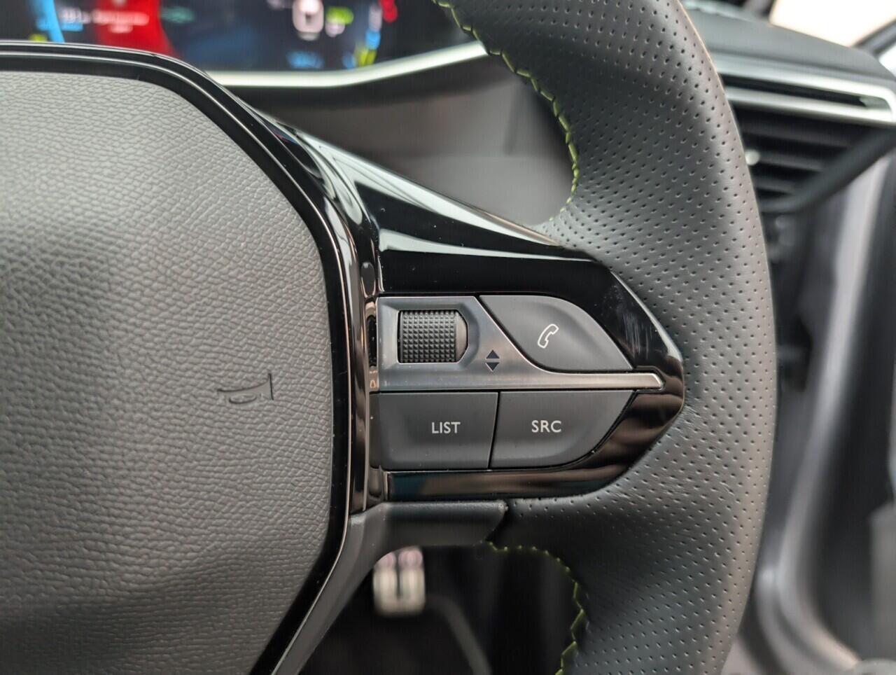 Used Peugeot E-2008 2023 for sale - 76423245: Photo 20