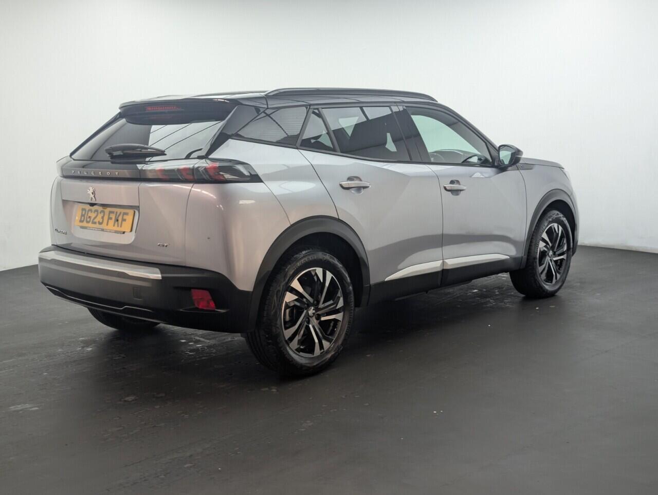 Used Peugeot E-2008 2023 for sale - 76423245: Photo 8