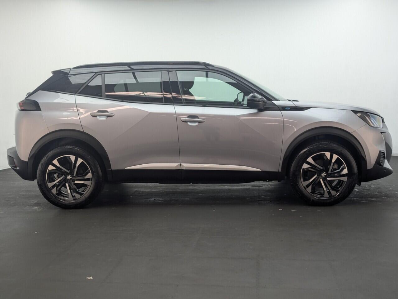 Used Peugeot E-2008 2023 for sale - 76423245: Photo 9