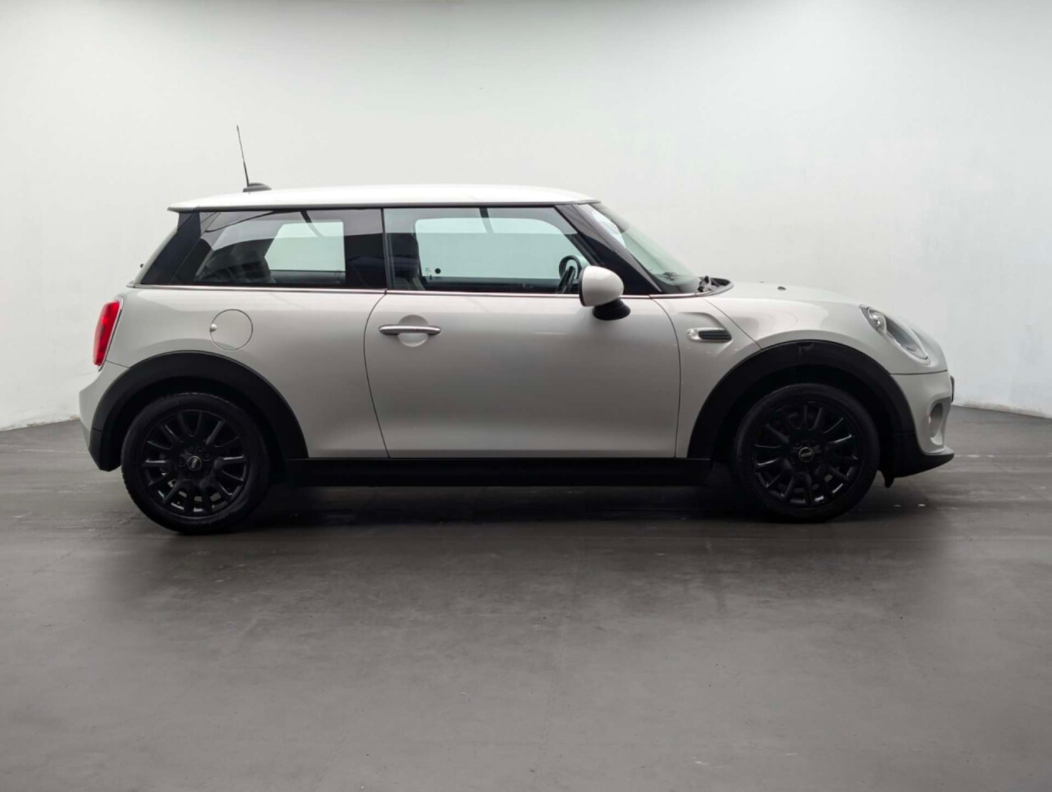 Used MINI Hatch 2015 for sale - 77780997: Photo 10