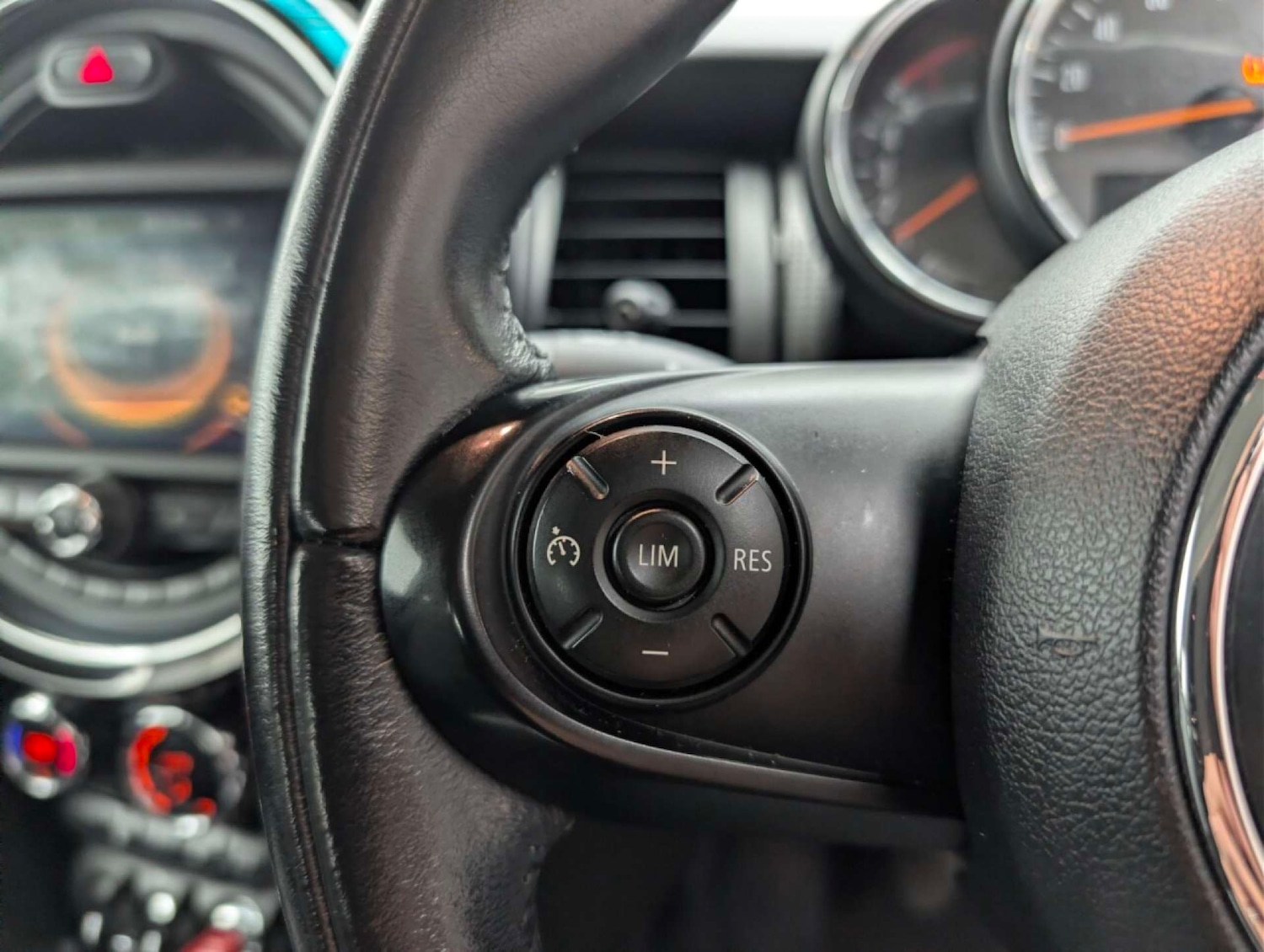 Used MINI Hatch 2015 for sale - 77780997: Photo 18