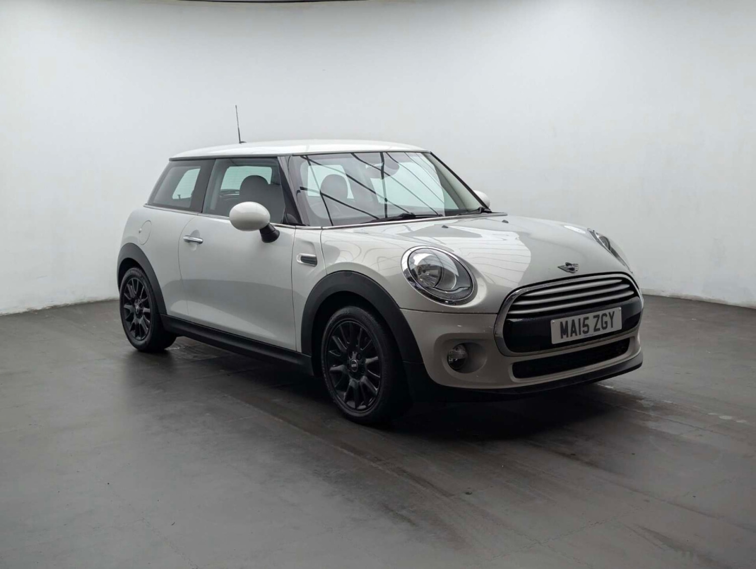 Used MINI Hatch 2015 for sale - 77780997: Photo 3