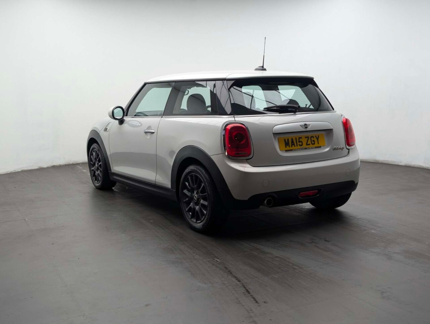 Used MINI Hatch 2015 for sale - 77780997: Photo 7