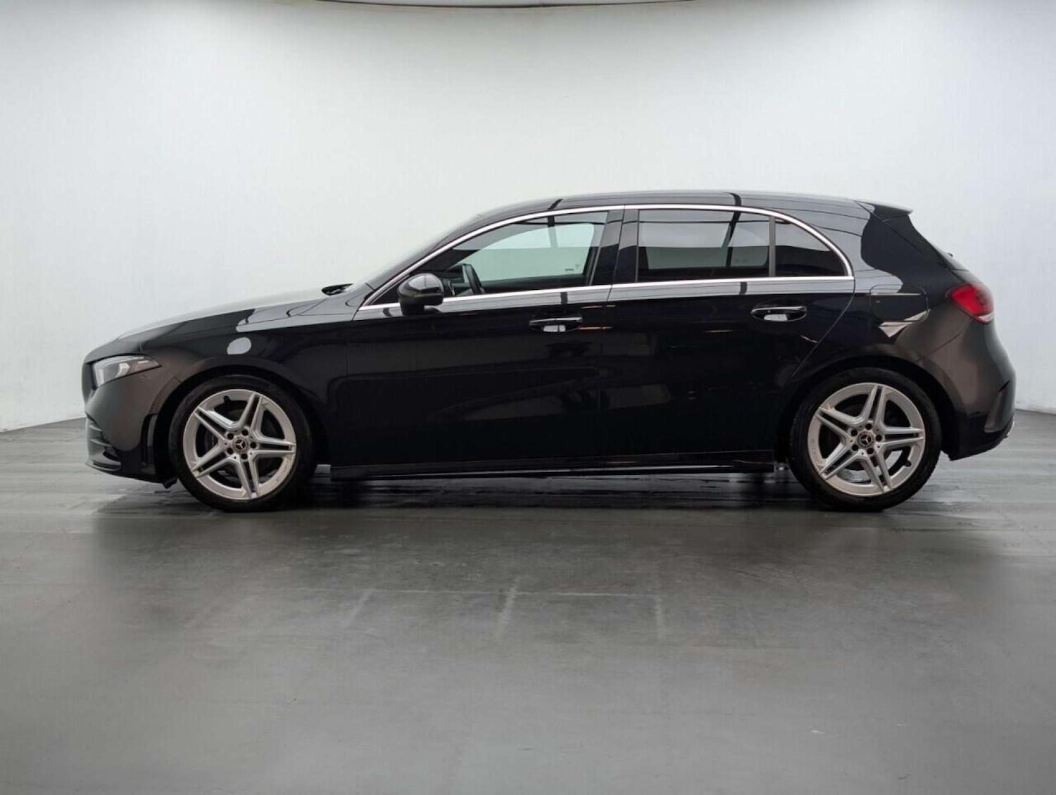 Used Mercedes-Benz A-Class 2020 for sale - 77713638: Photo 5