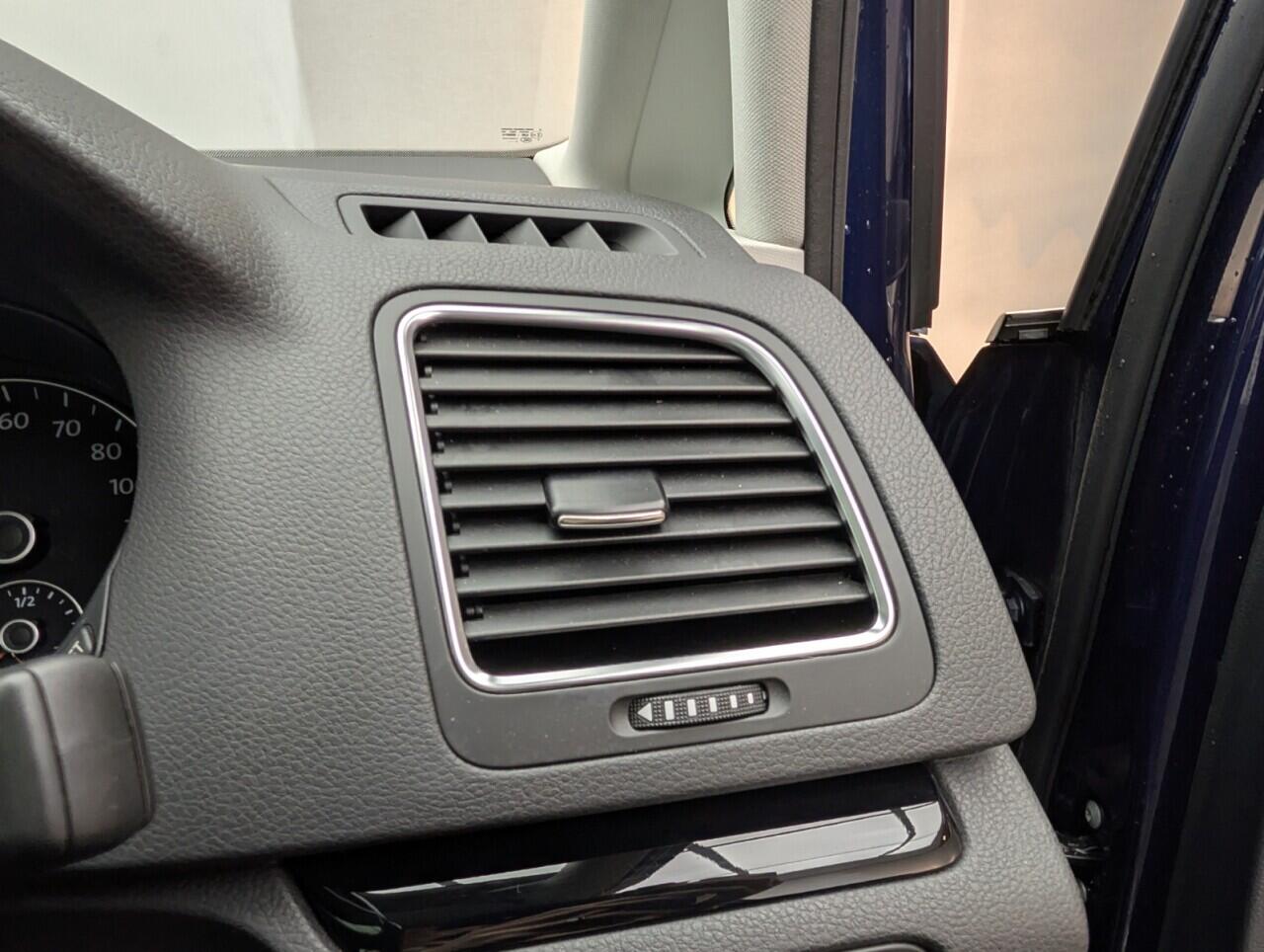 Used Volkswagen Sharan 2017 for sale - 77074033: Photo 32