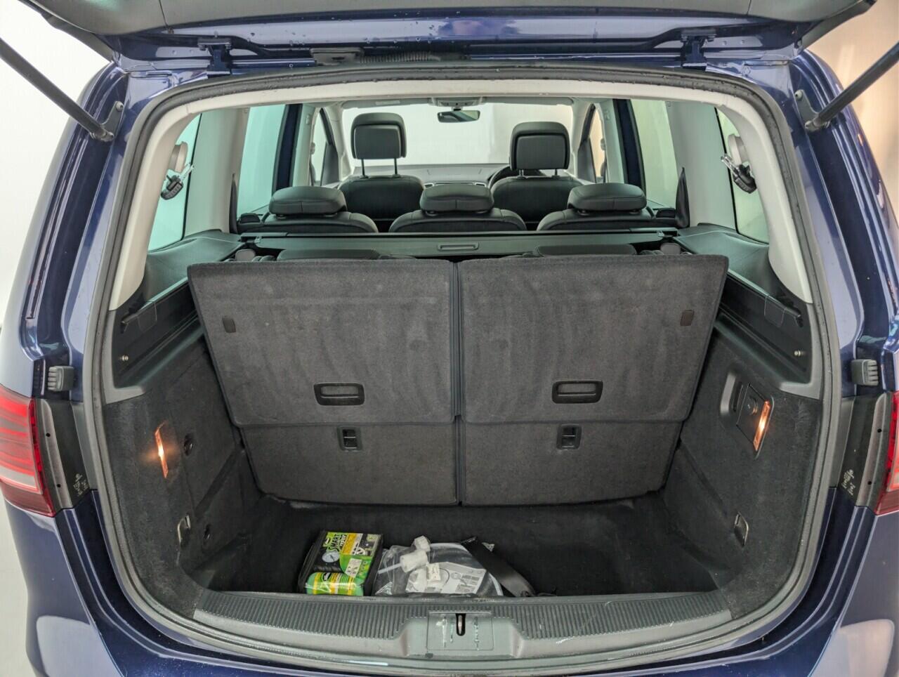 Used Volkswagen Sharan 2017 for sale - 77074033: Photo 39