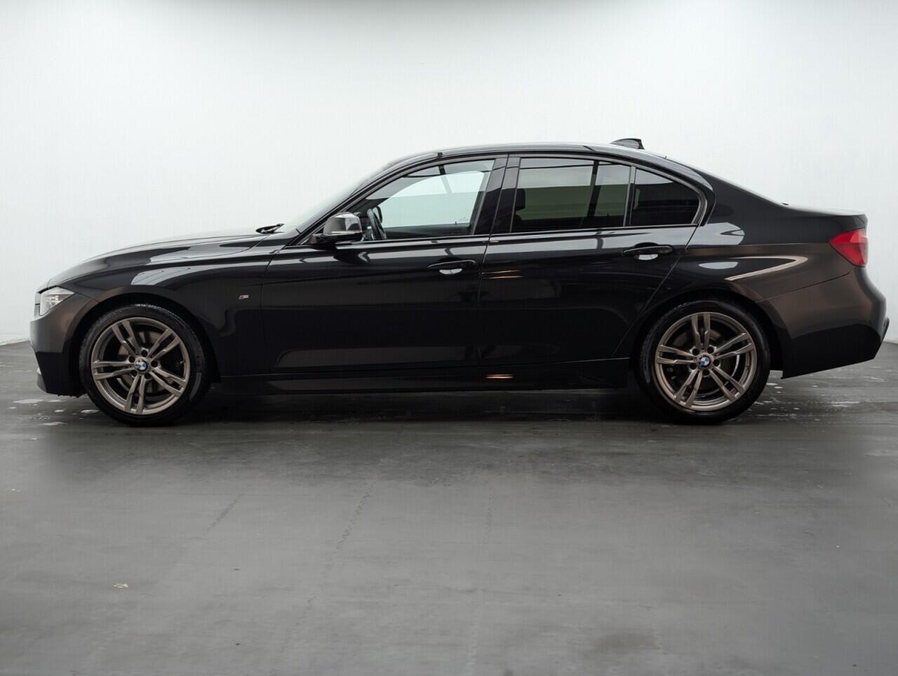 Used BMW 3 Series 2017 for sale - 76633612: Photo 5