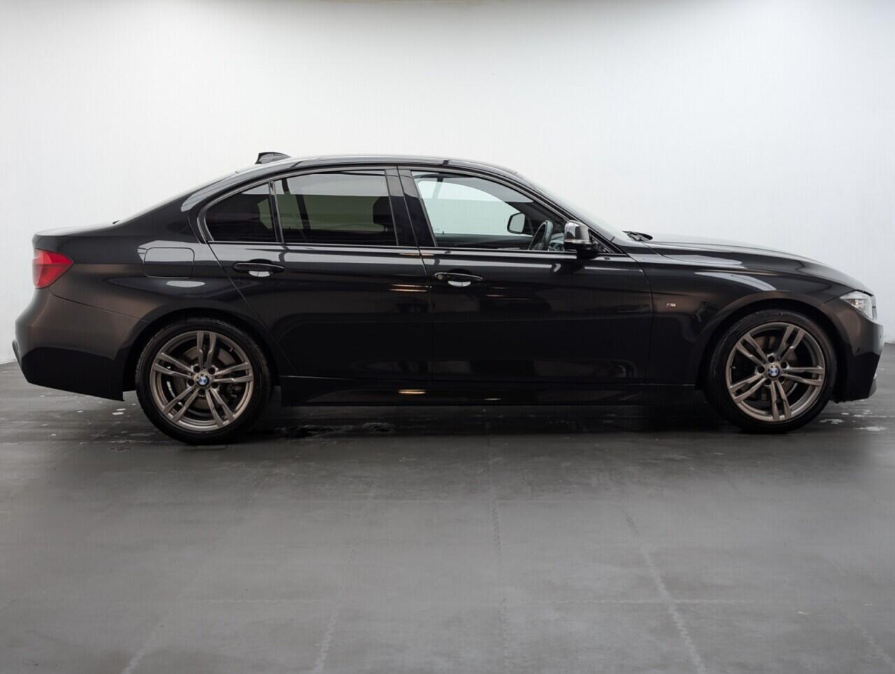 Used BMW 3 Series 2017 for sale - 76633612: Photo 9
