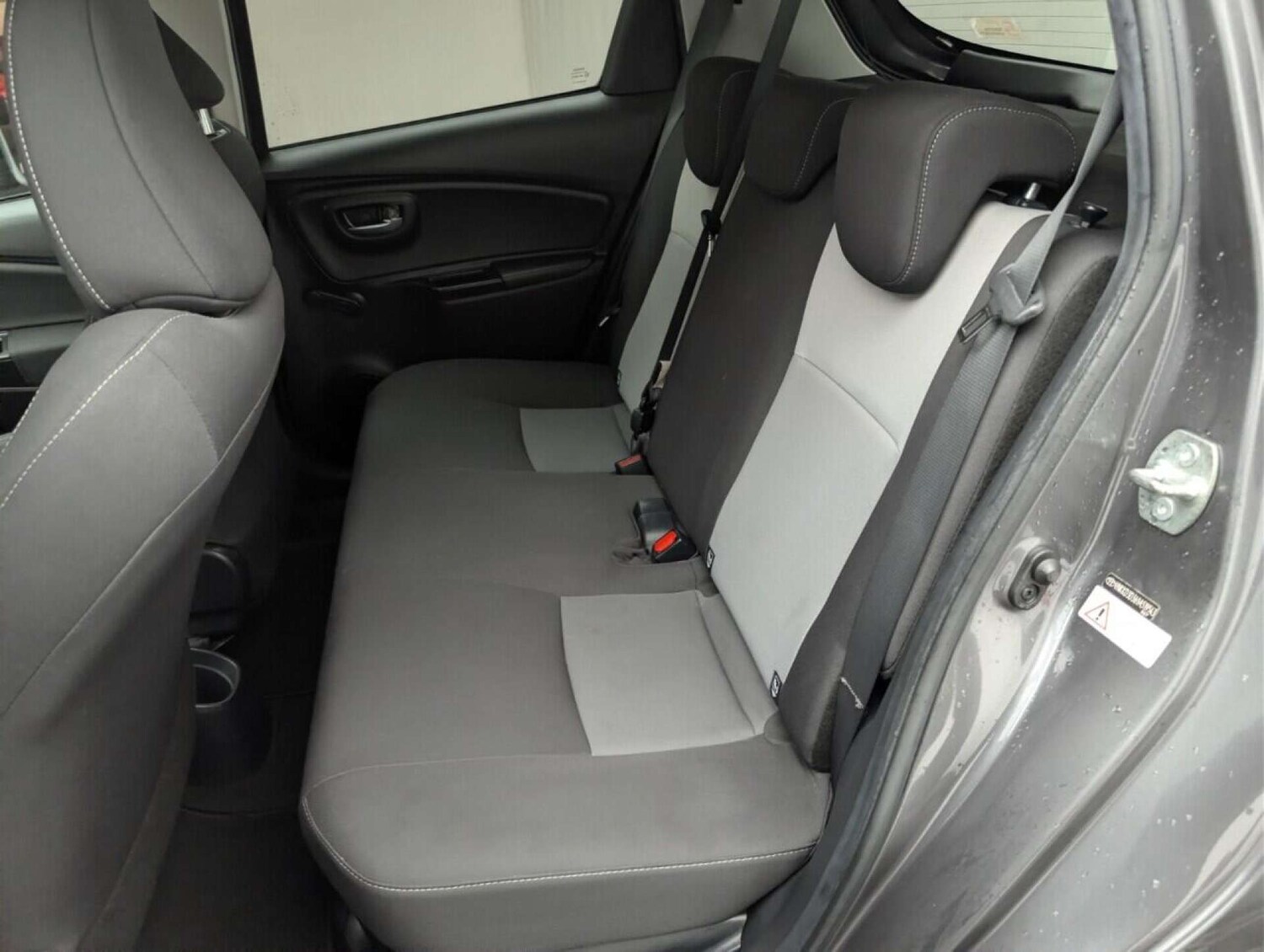 Used Toyota Yaris 2018 for sale - 77713206: Photo 24