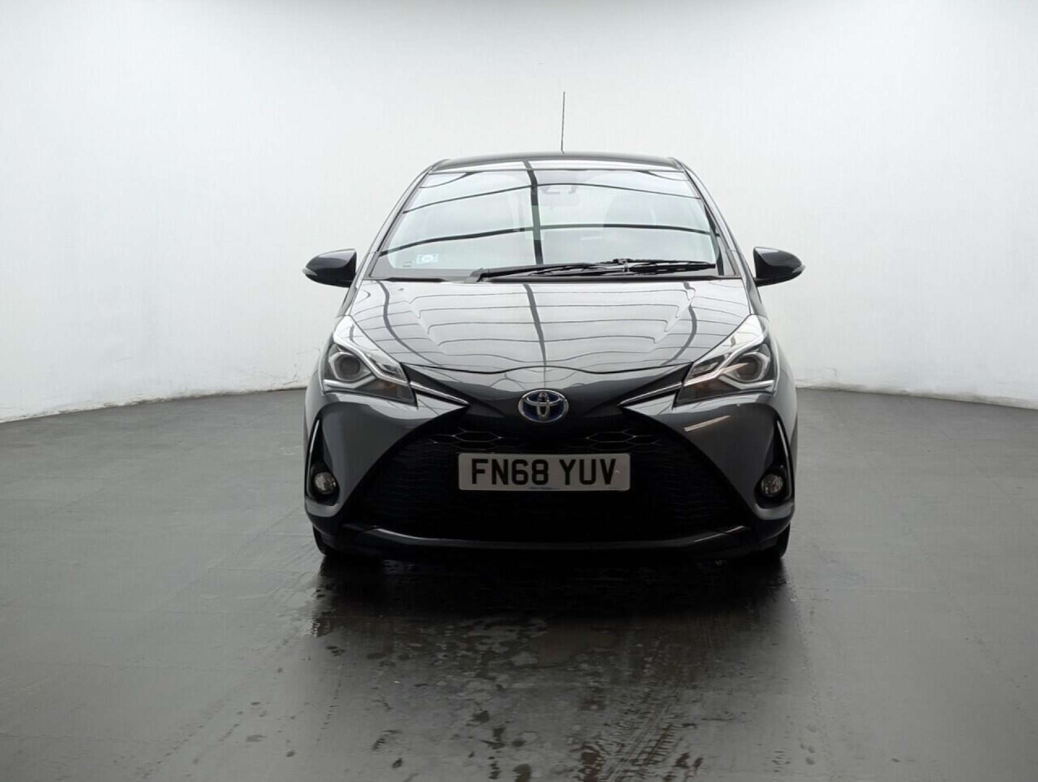 Used Toyota Yaris 2018 for sale - 77713206: Photo 3
