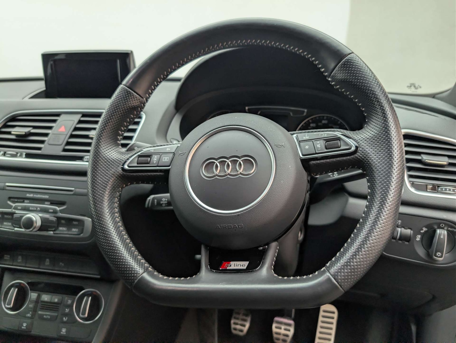 Used Audi Q3 2018 for sale - 77981660: Photo 21