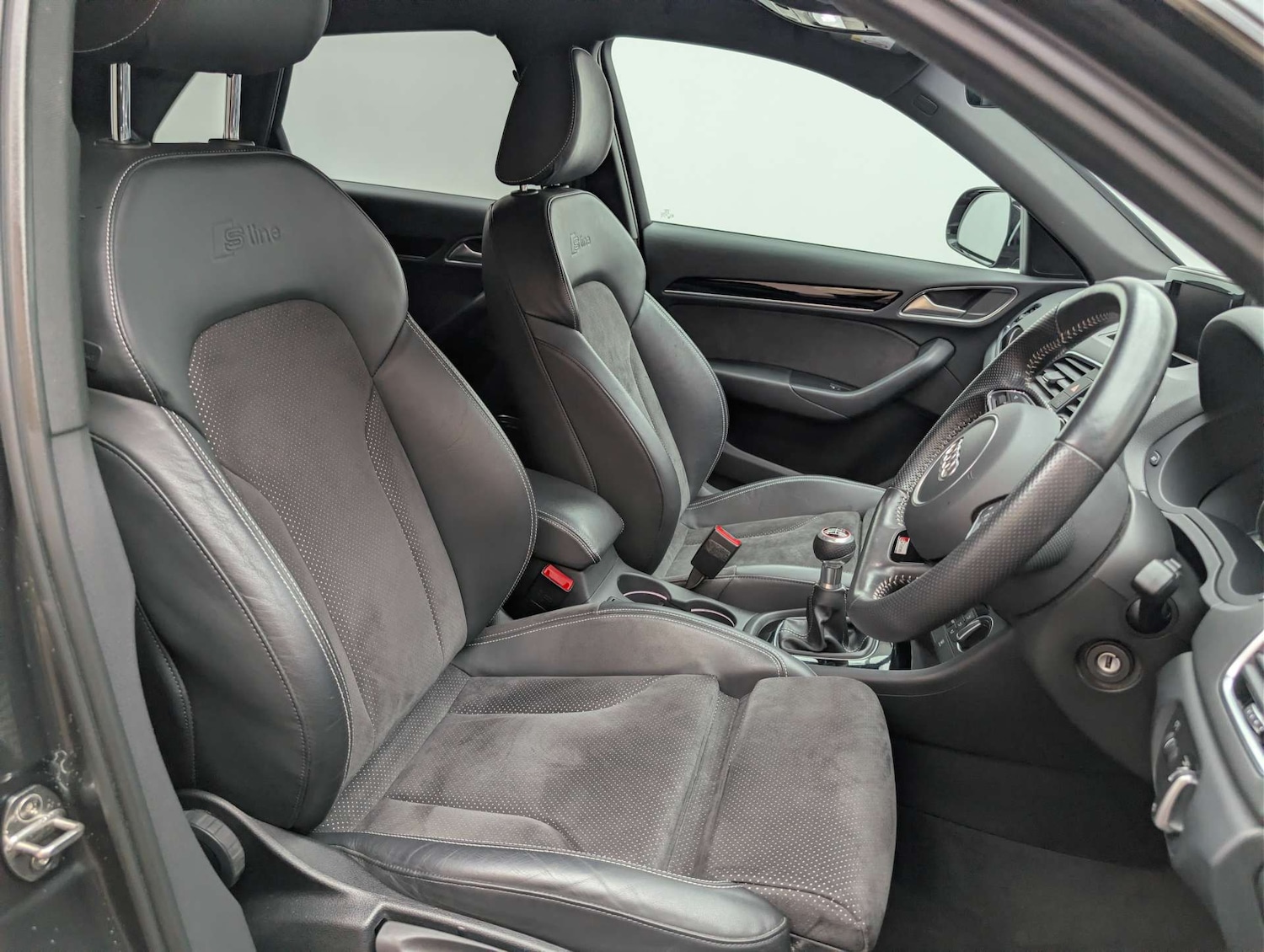 Used Audi Q3 2018 for sale - 77981660: Photo 26