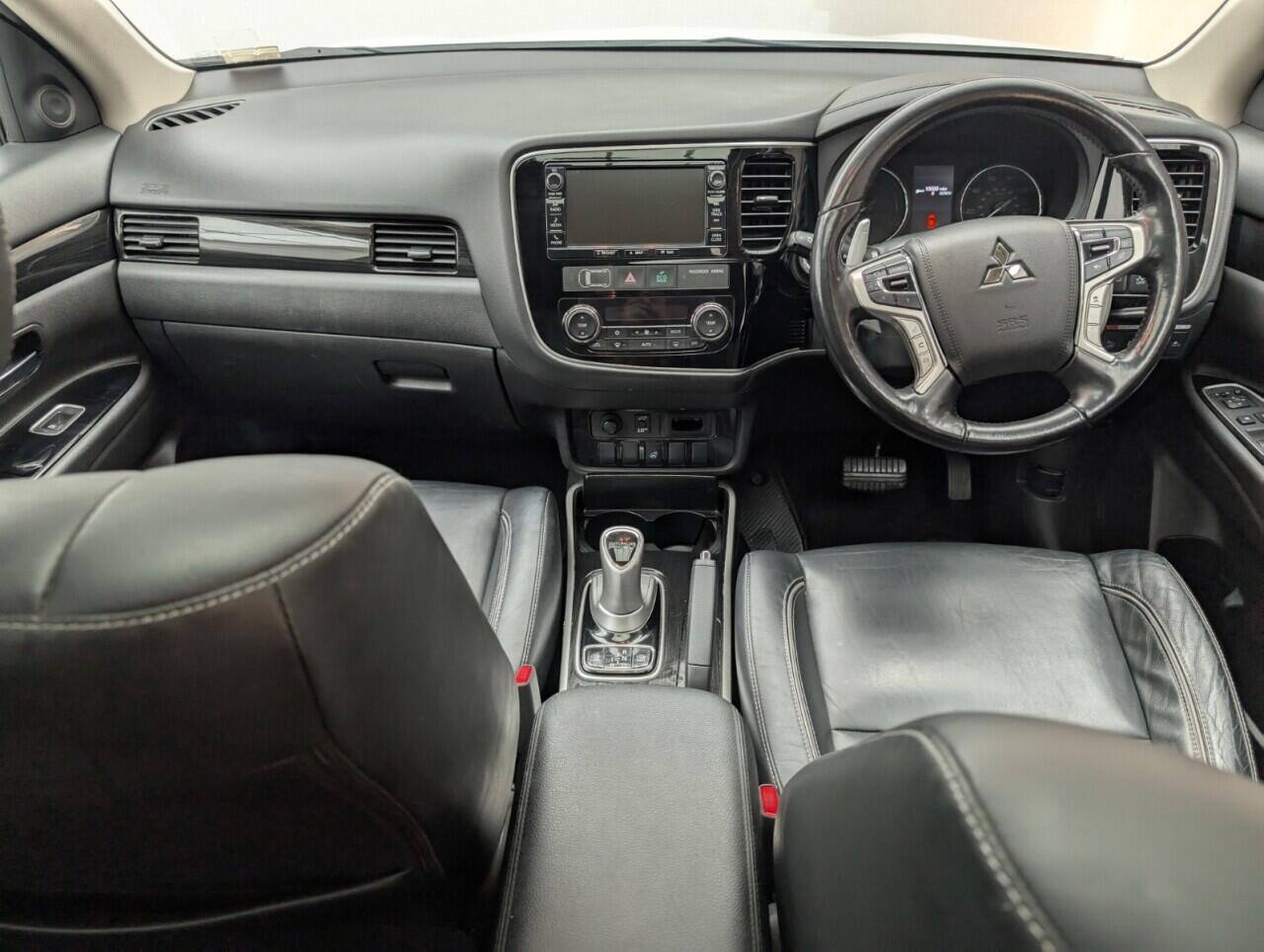 Used Mitsubishi Outlander 2016 for sale - 76538363: Photo 26