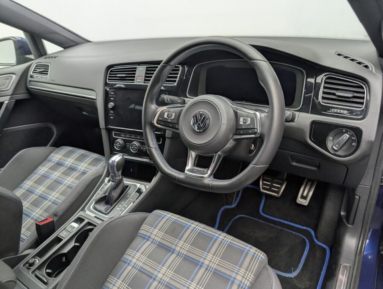 Used Volkswagen Golf 2018 for sale - 77586687: Photo 12