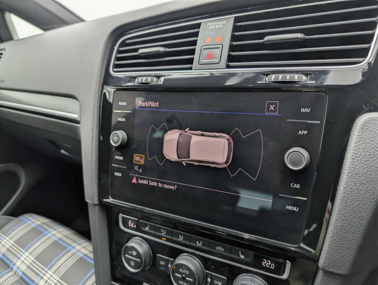 Used Volkswagen Golf 2018 for sale - 77586687: Photo 16