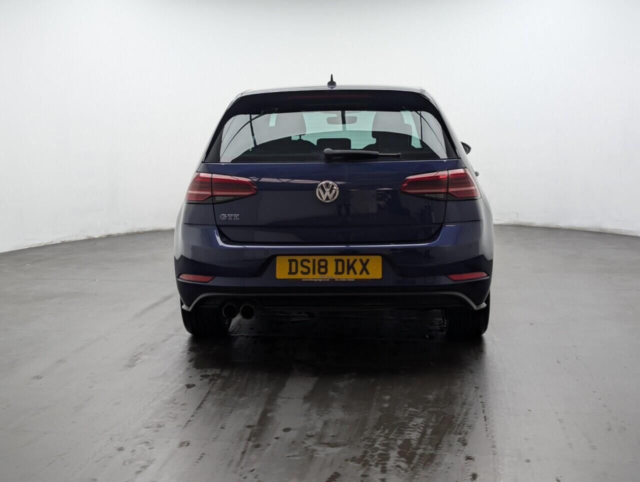 Used Volkswagen Golf 2018 for sale - 77586687: Photo 8