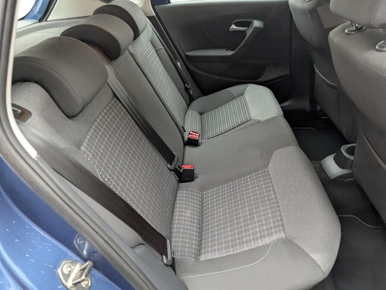 Used Volkswagen Polo 2015 for sale - 76425375: Photo 24