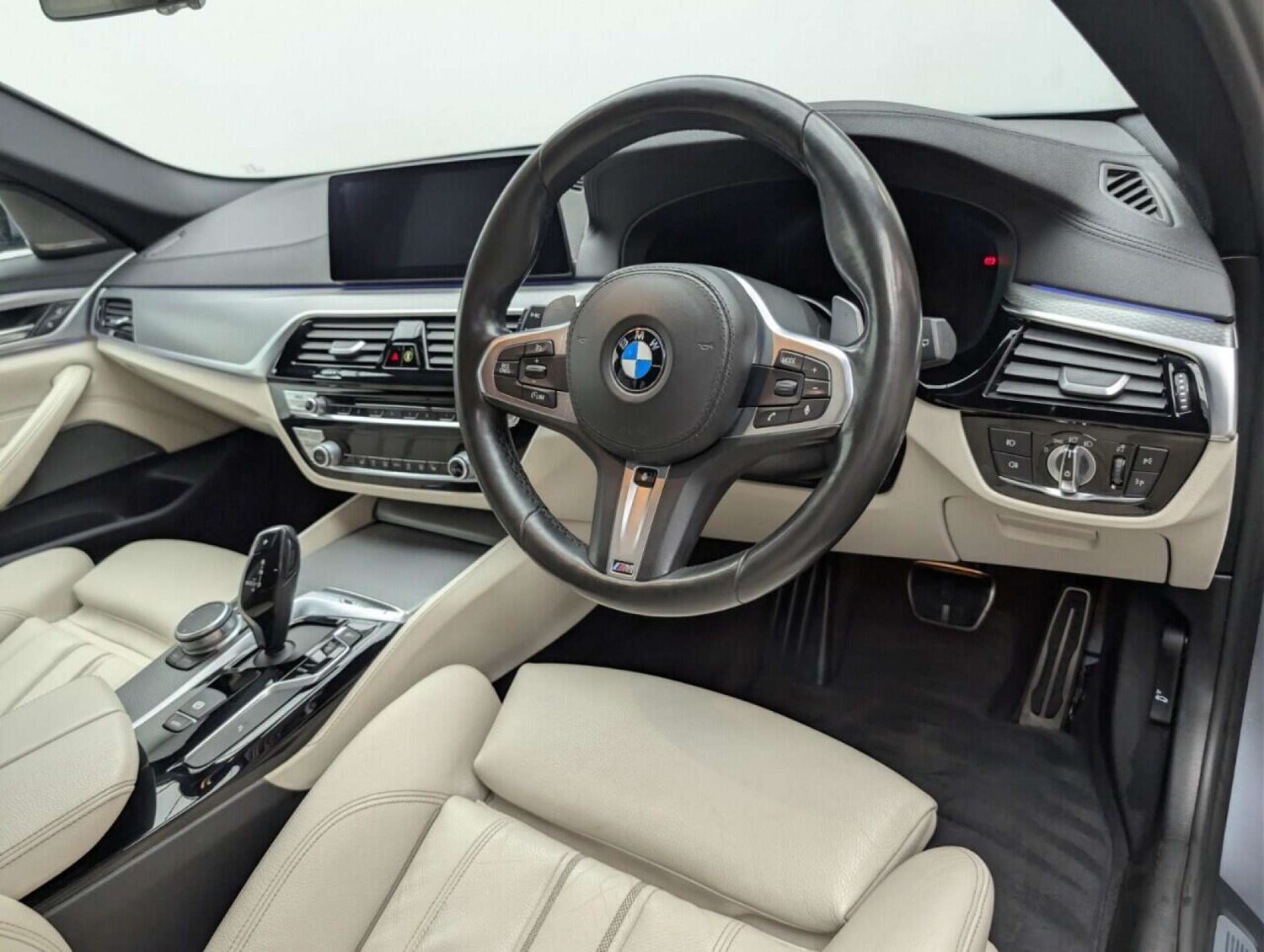 Used BMW 5 Series 2019 for sale - 77714202: Photo 10