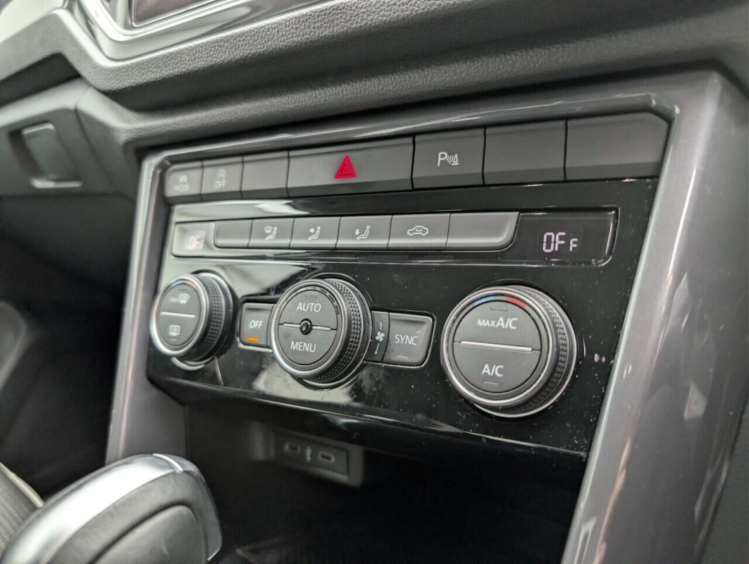 Used Volkswagen T-Roc 2021 for sale - 77713760: Photo 15