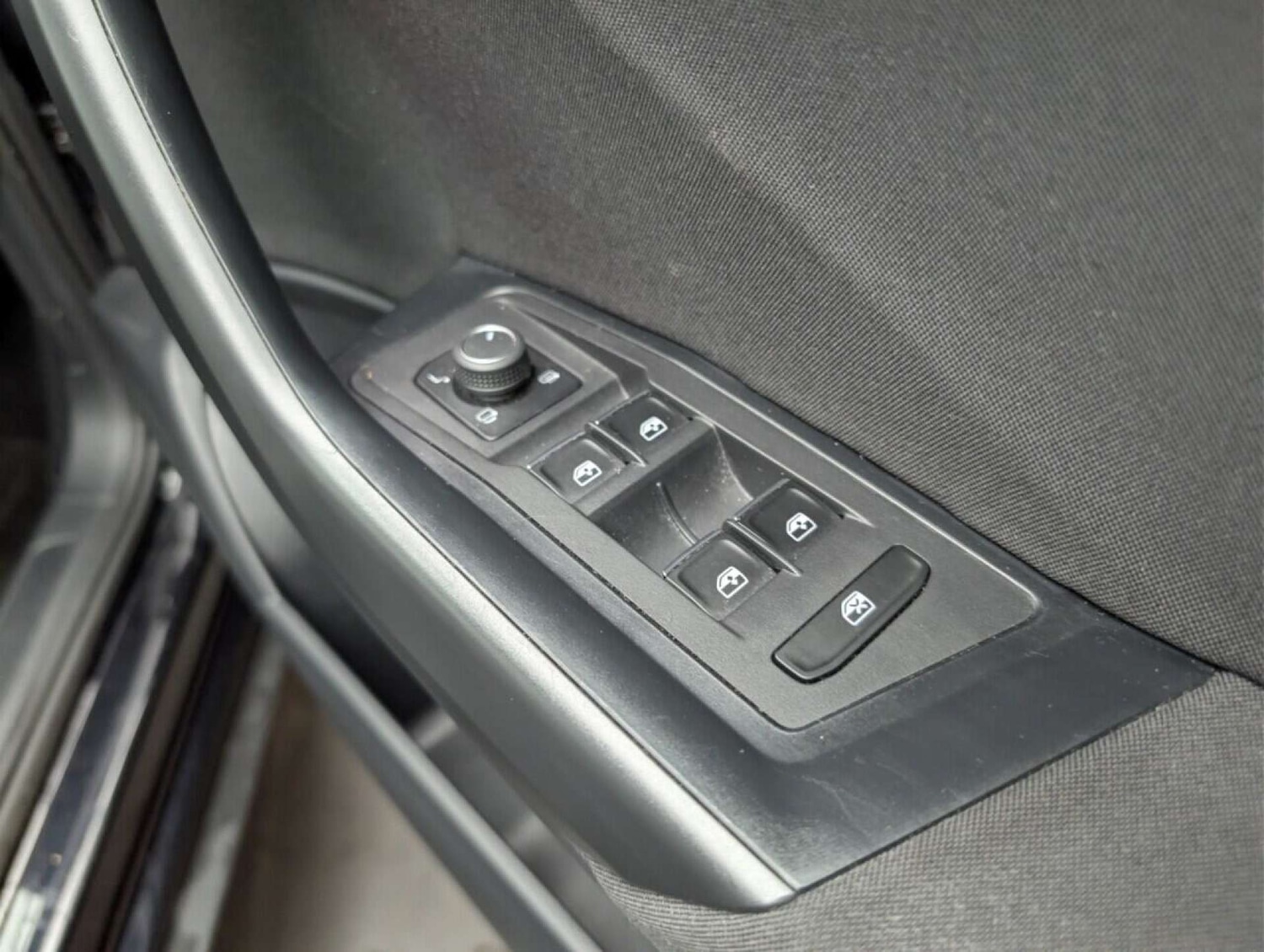 Used Volkswagen T-Roc 2021 for sale - 77713760: Photo 19