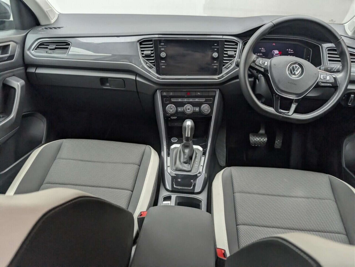 Used Volkswagen T-Roc 2021 for sale - 77713760: Photo 21