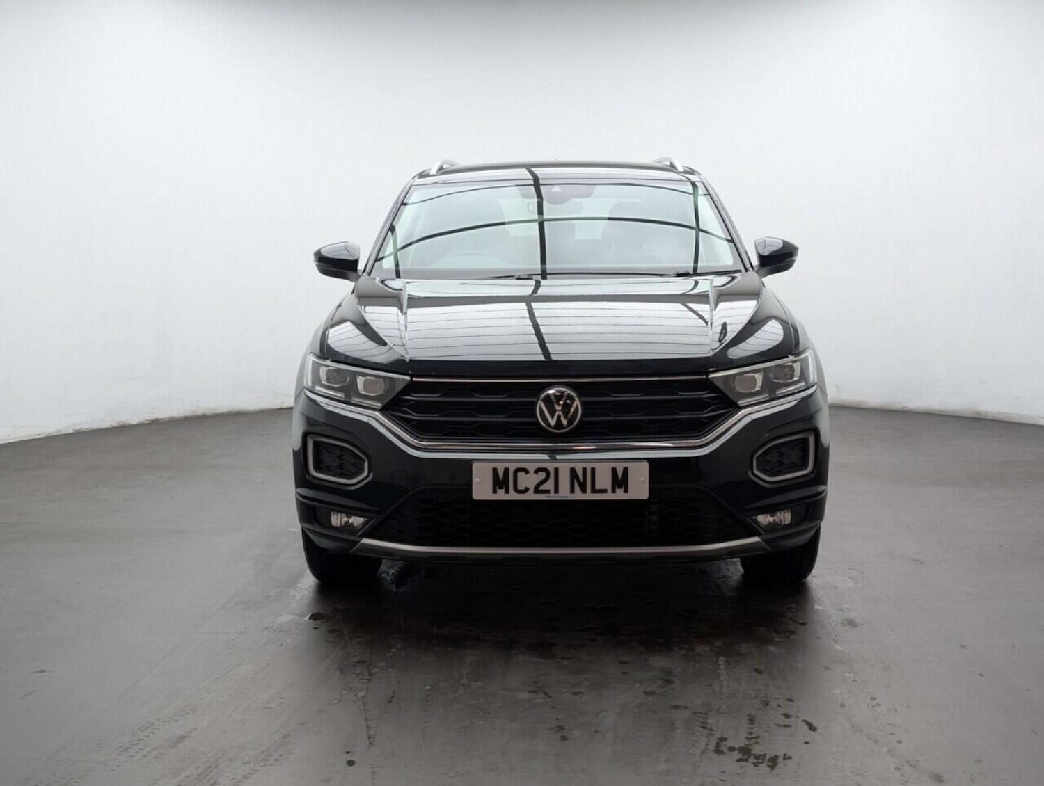 Used Volkswagen T-Roc 2021 for sale - 77713760: Photo 3