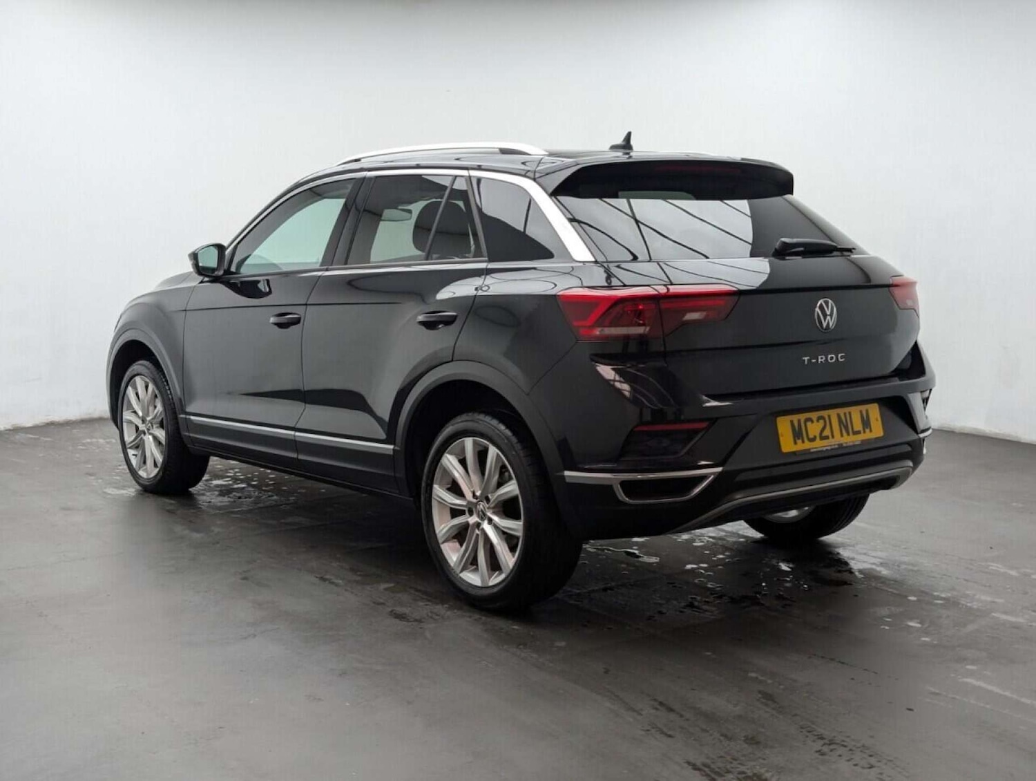 Used Volkswagen T-Roc 2021 for sale - 77713760: Photo 6