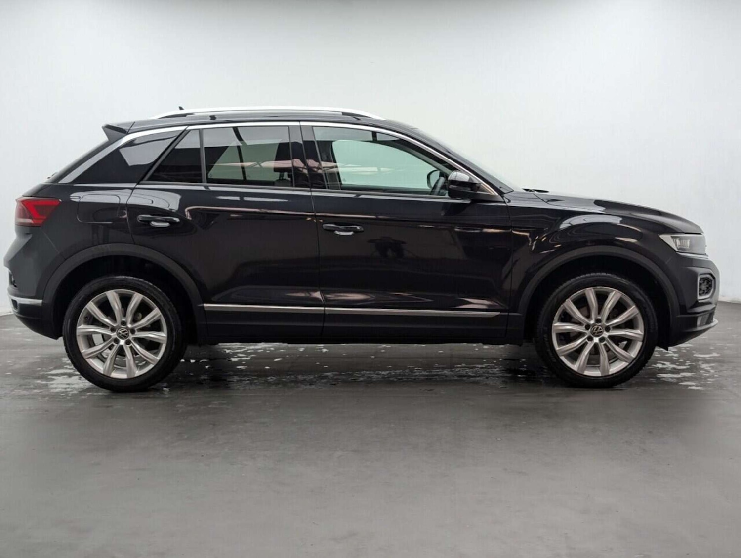 Used Volkswagen T-Roc 2021 for sale - 77713760: Photo 9
