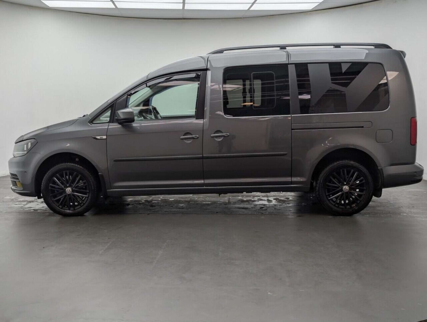 Used Volkswagen Caddy Maxi Life 2019 for sale - 77714622: Photo 5