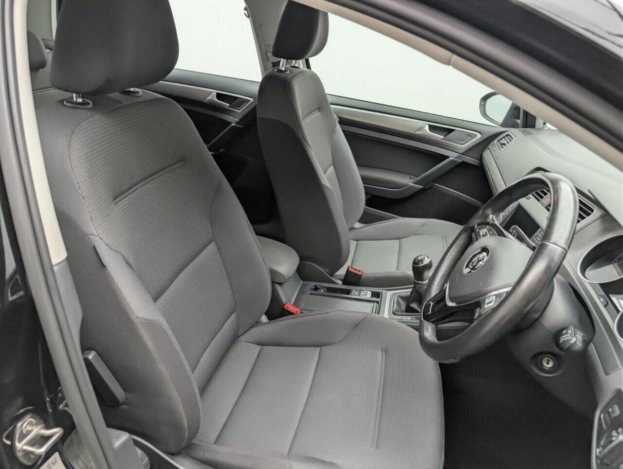 Used Volkswagen Golf 2015 for sale - 77425927: Photo 12