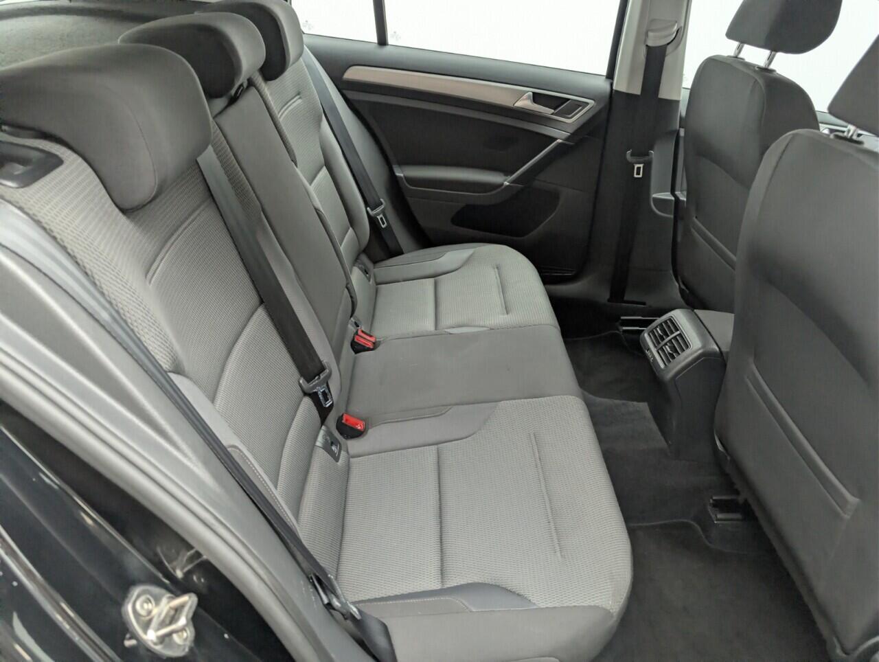 Used Volkswagen Golf 2015 for sale - 77425927: Photo 22