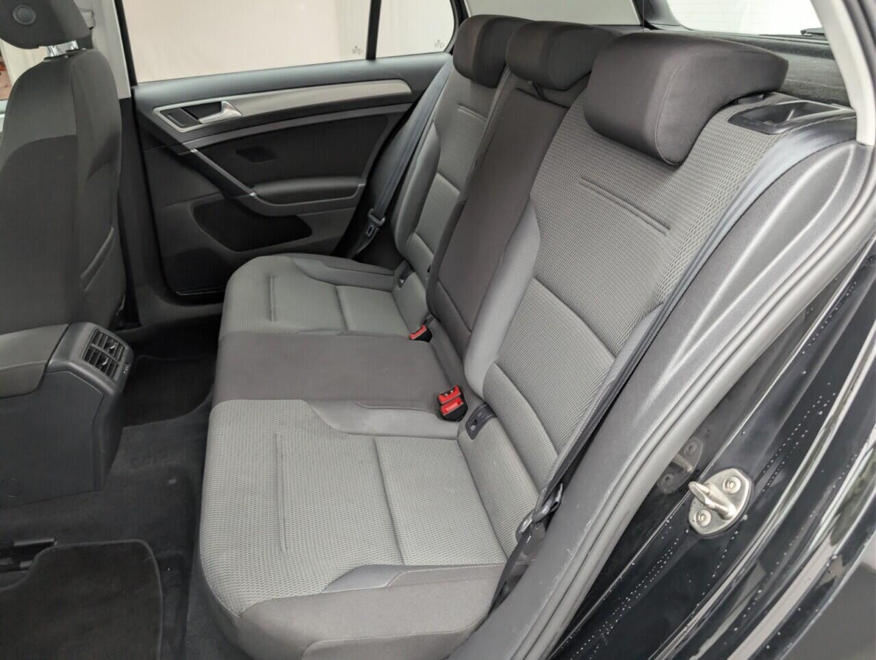 Used Volkswagen Golf 2015 for sale - 77425927: Photo 24